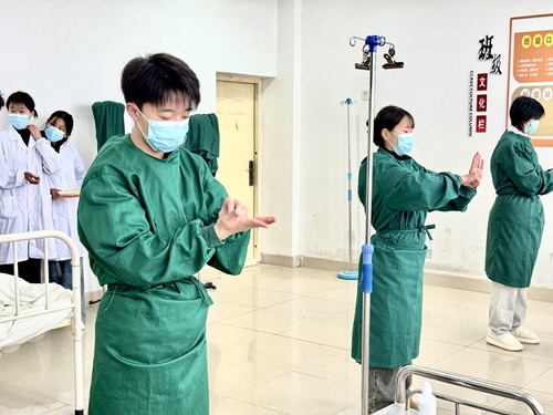 医学技术32.jpg