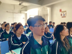 f061edadb4c96c1b429ae496e37bc52e.jpg